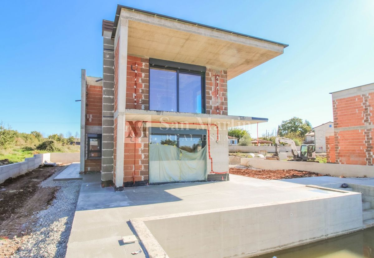 OKOLICA POREČA - Luksuzna hiša z bazenom