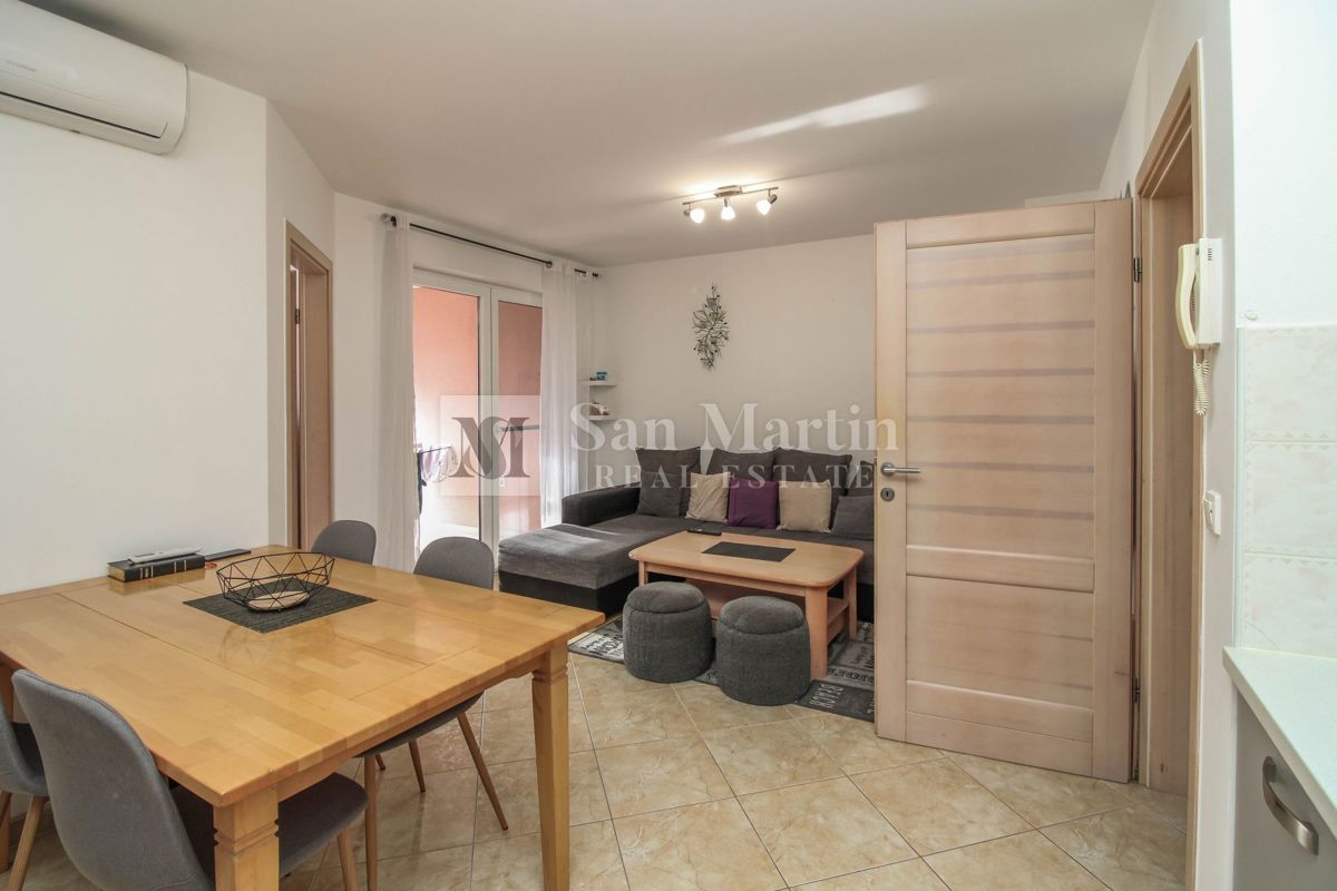 POREČ, 2 sobno stanovanje - super cena