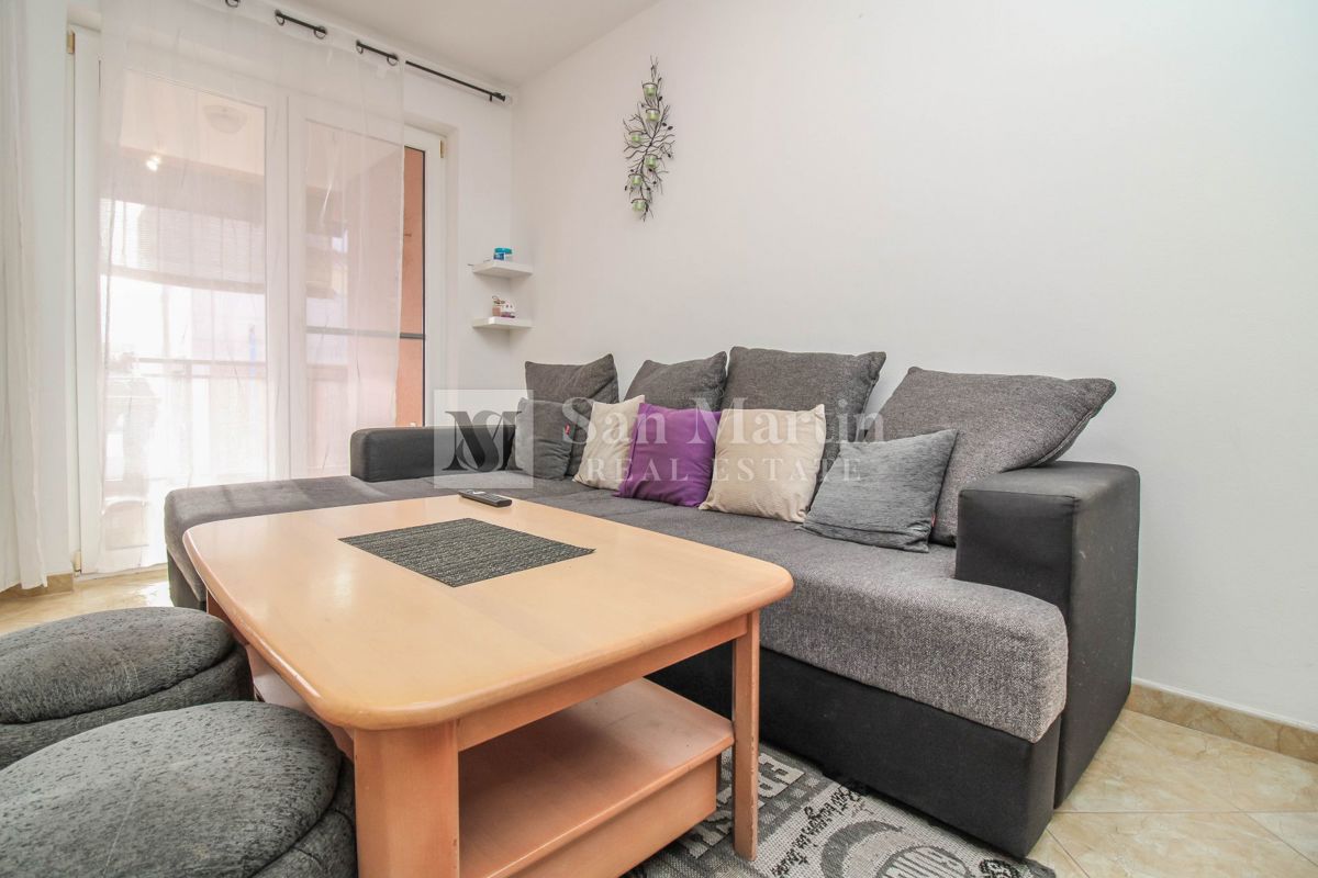 POREČ, 2 sobno stanovanje - super cena