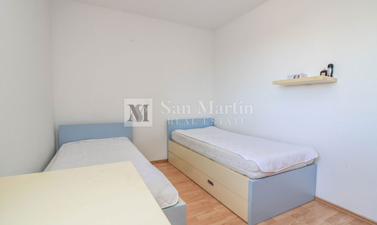 POREČ, 2 sobno stanovanje - super cena