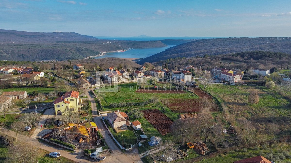 Barban, lepa hiša na mirni lokaciji