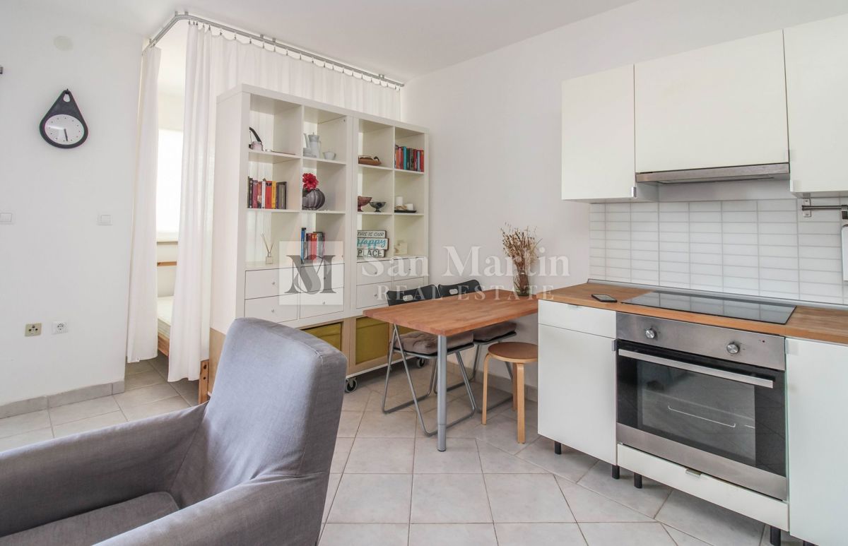 Poreč, okolica – lep apartma za 4 osebe blizu morja