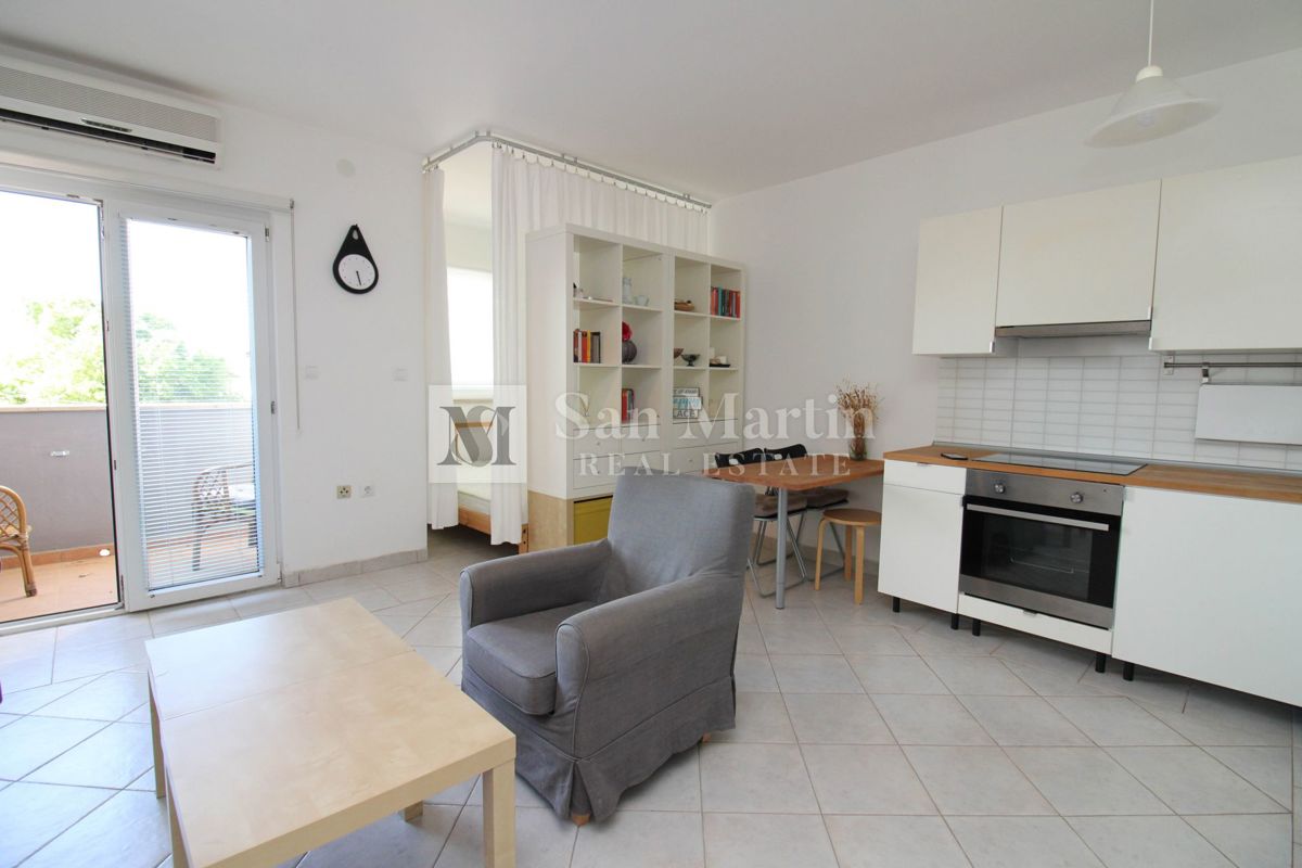 Poreč, okolica – lep apartma za 4 osebe blizu morja