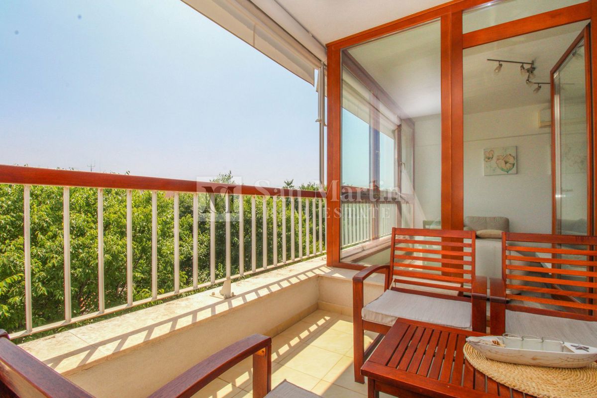 Rovinj, odlično stanovanje v centru z garažo