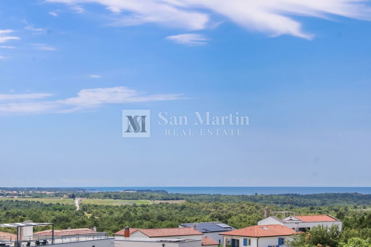 Poreč, okolica - sončno, udobno stanovanje s pogledom na morje