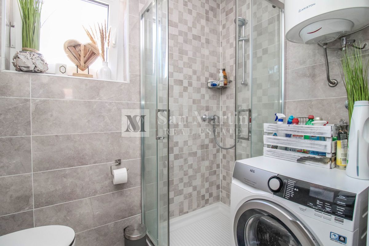 POREČ, 2-sobno stanovanje v bližini morja