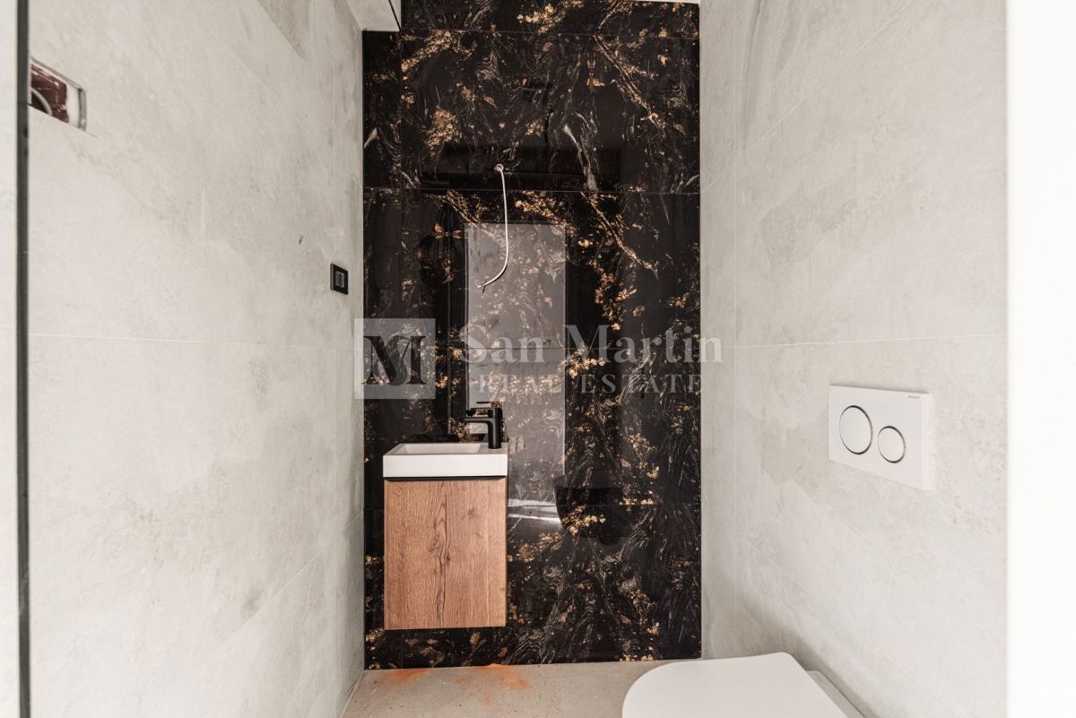 Poreč, okolica – Penthouse na mirni lokaciji s pogledom na morje