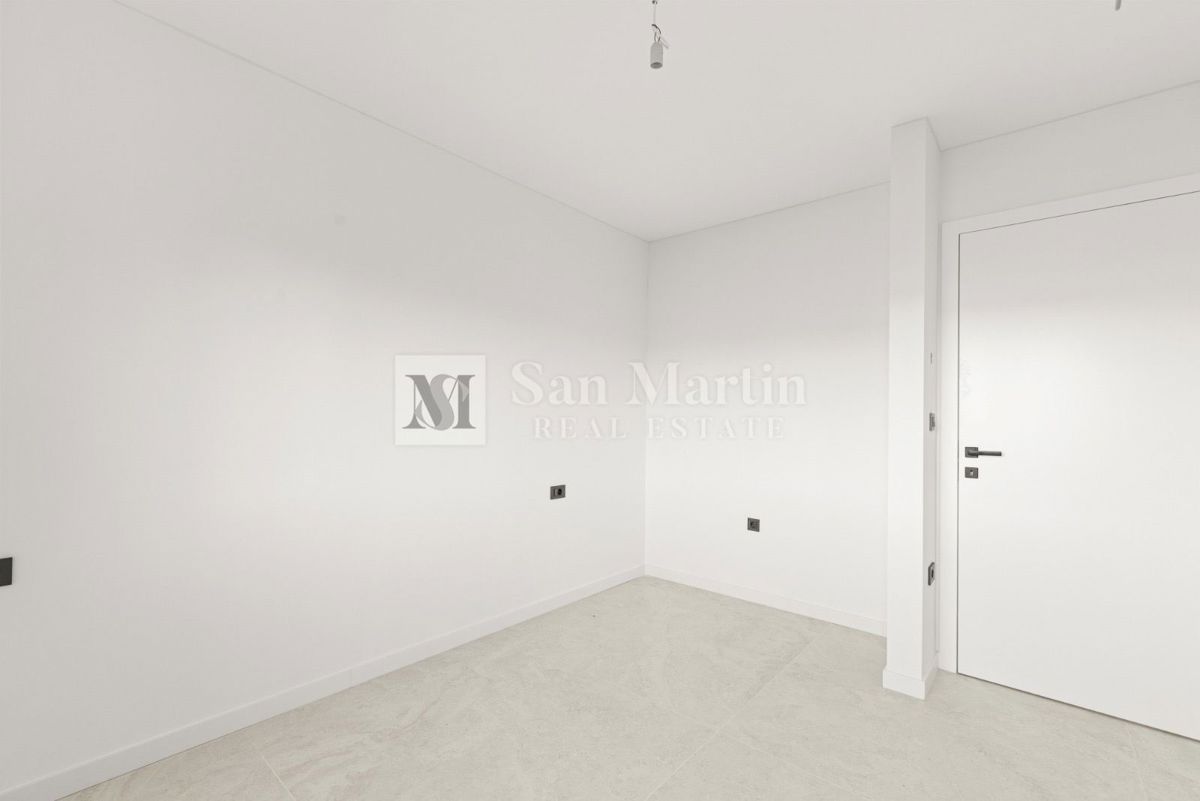 Poreč, okolica – Penthouse na mirni lokaciji s pogledom na morje