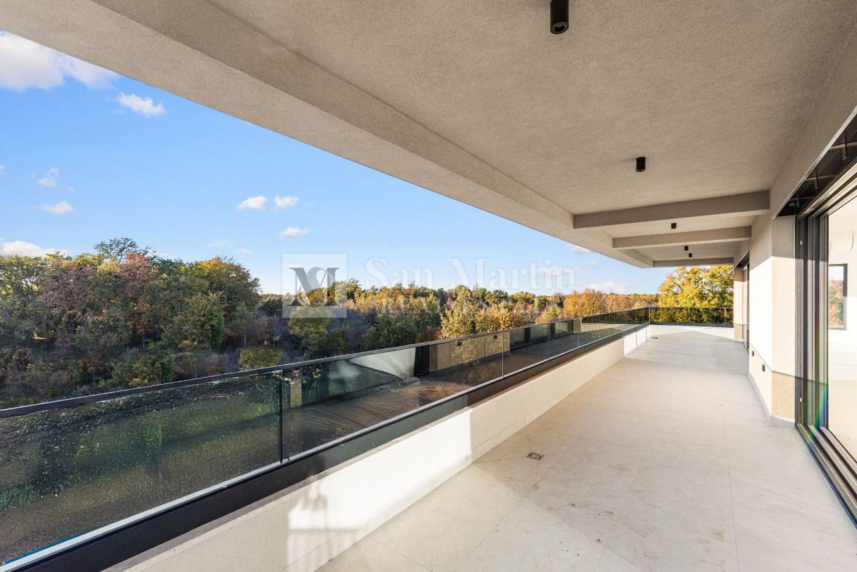 Poreč, okolica – Penthouse na mirni lokaciji s pogledom na morje