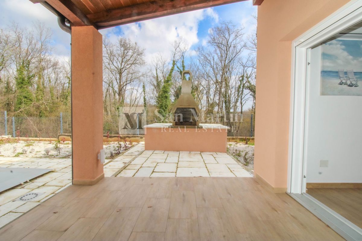 Poreč, Moderna novogradnja na mirni lokaciji