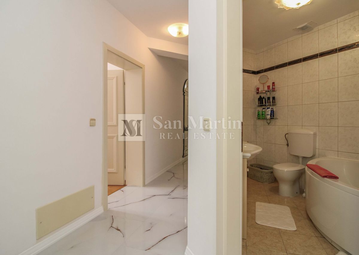 POREČ - ISKANA LOKACIJA - 200 M OD MORJA