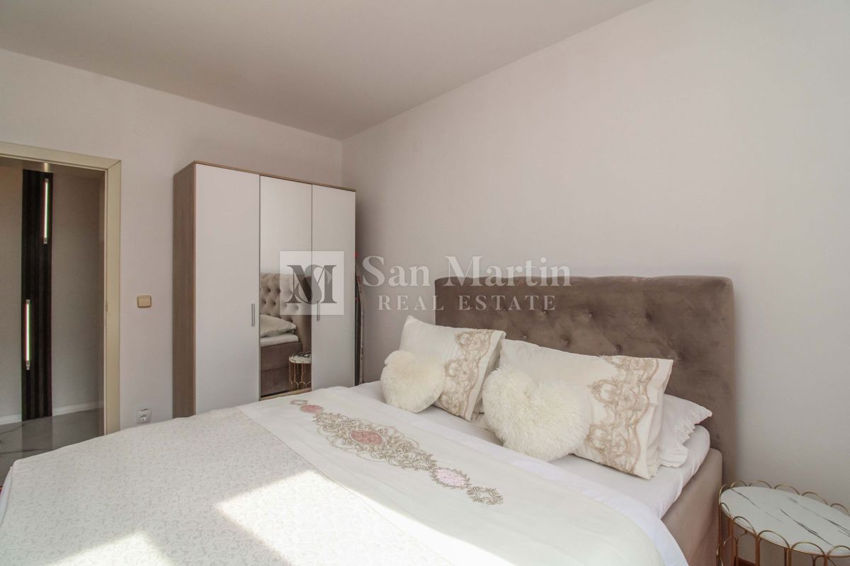 POREČ - ISKANA LOKACIJA - 200 M OD MORJA