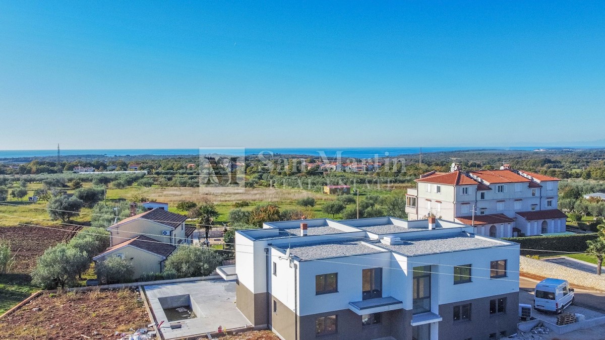 Poreč - prostorno stanovanje z bogato vsebino v novogradnji