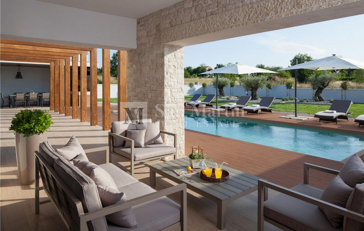Labin, okolica - lepa moderna hiša z wellnessom
