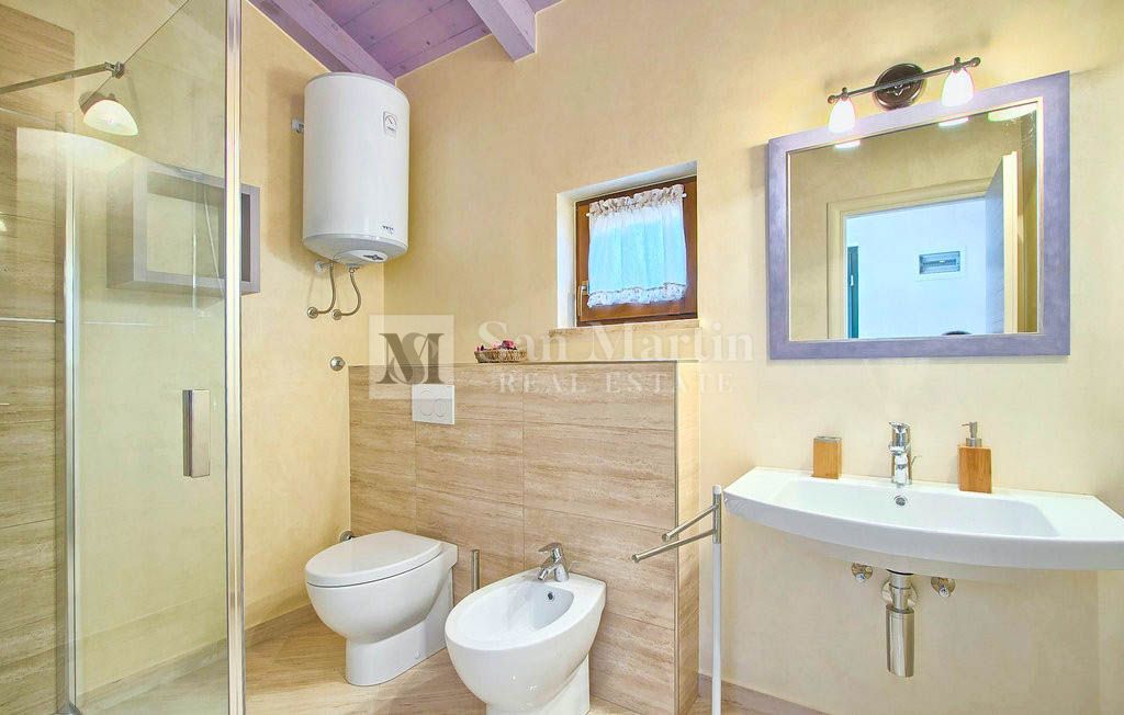 Poreč, okolica - čudovita kamnita vila z bazenom