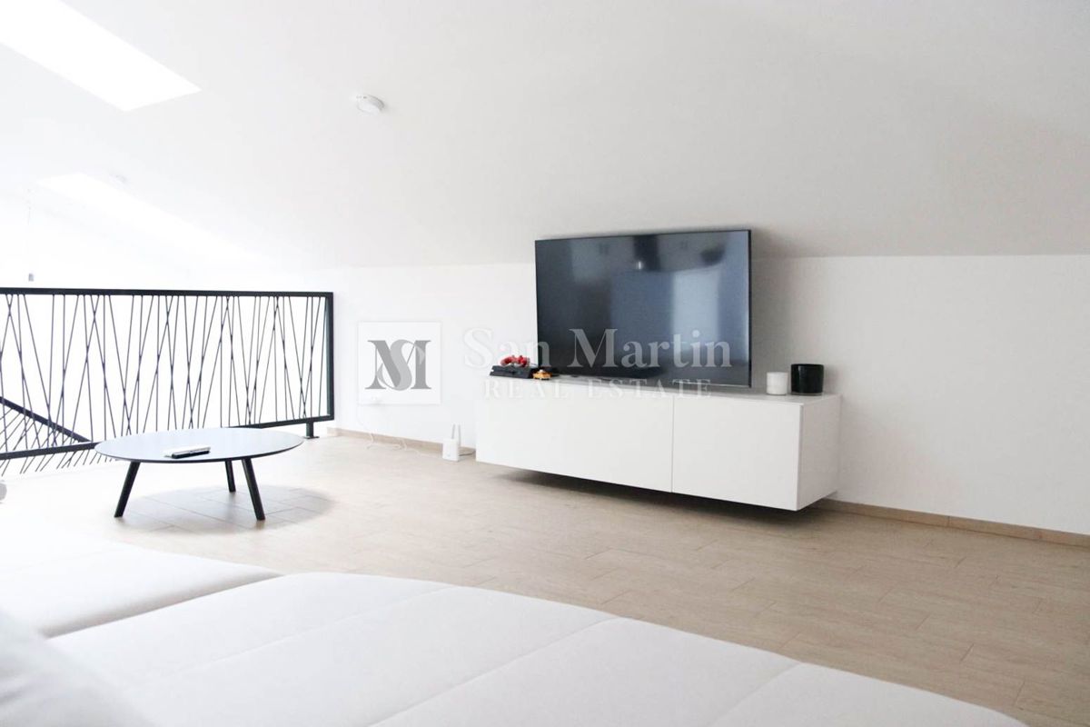 Rovinj, okolica - dva kvalitetna apartmaja v bližini morja