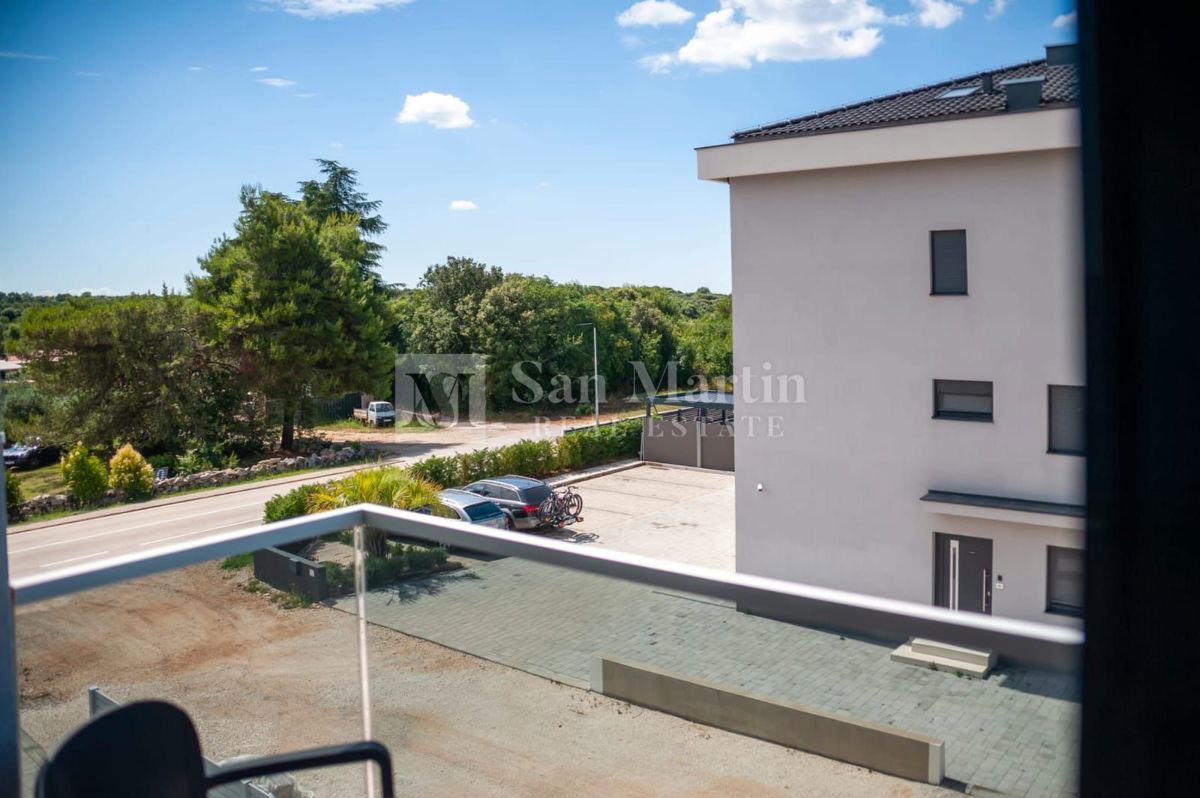 Rovinj, okolica - dva kvalitetna apartmaja v bližini morja