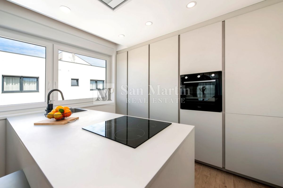 Rovinj, okolica - dva kvalitetna apartmaja v bližini morja