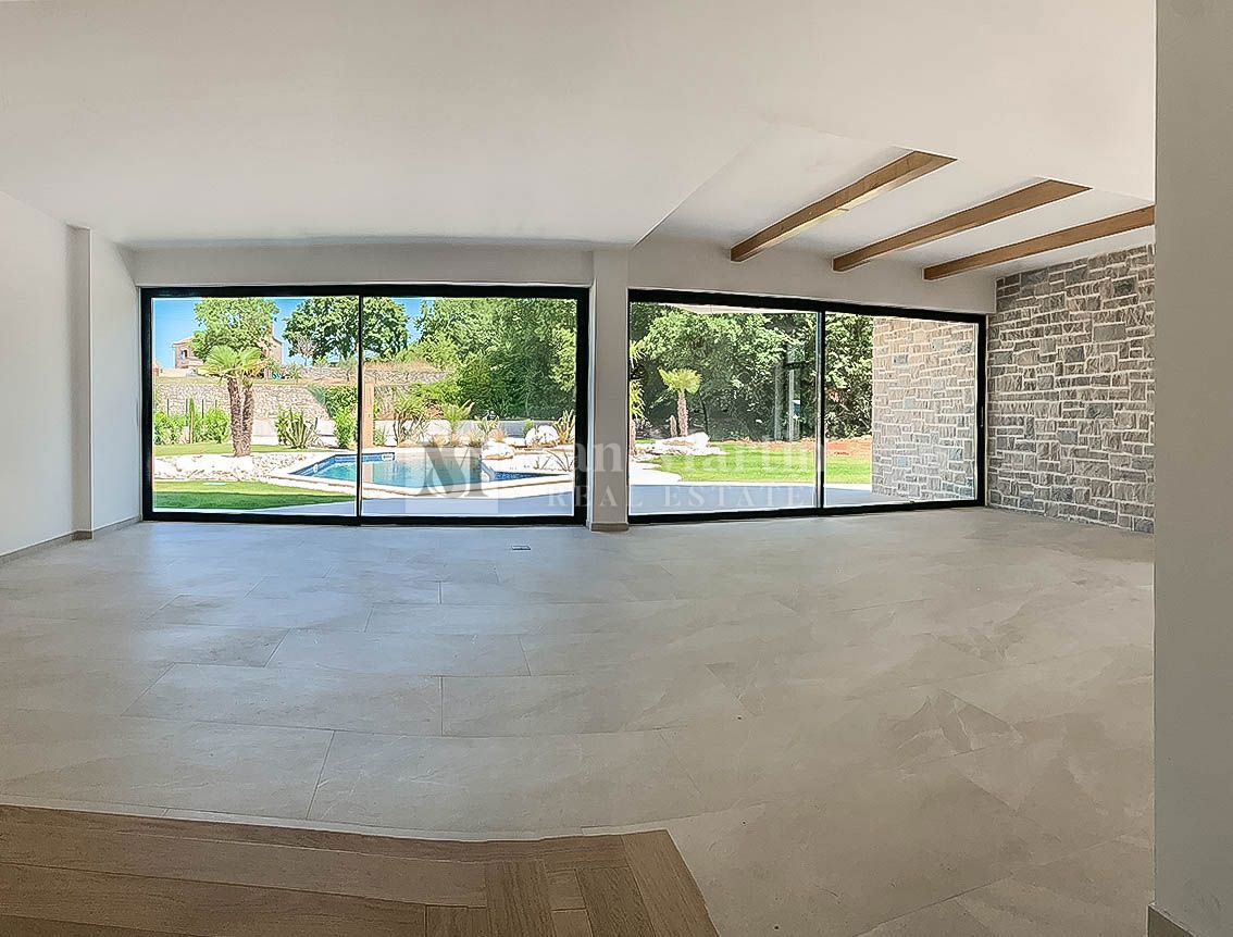 Poreč, Luksuzna hiša z bazenom