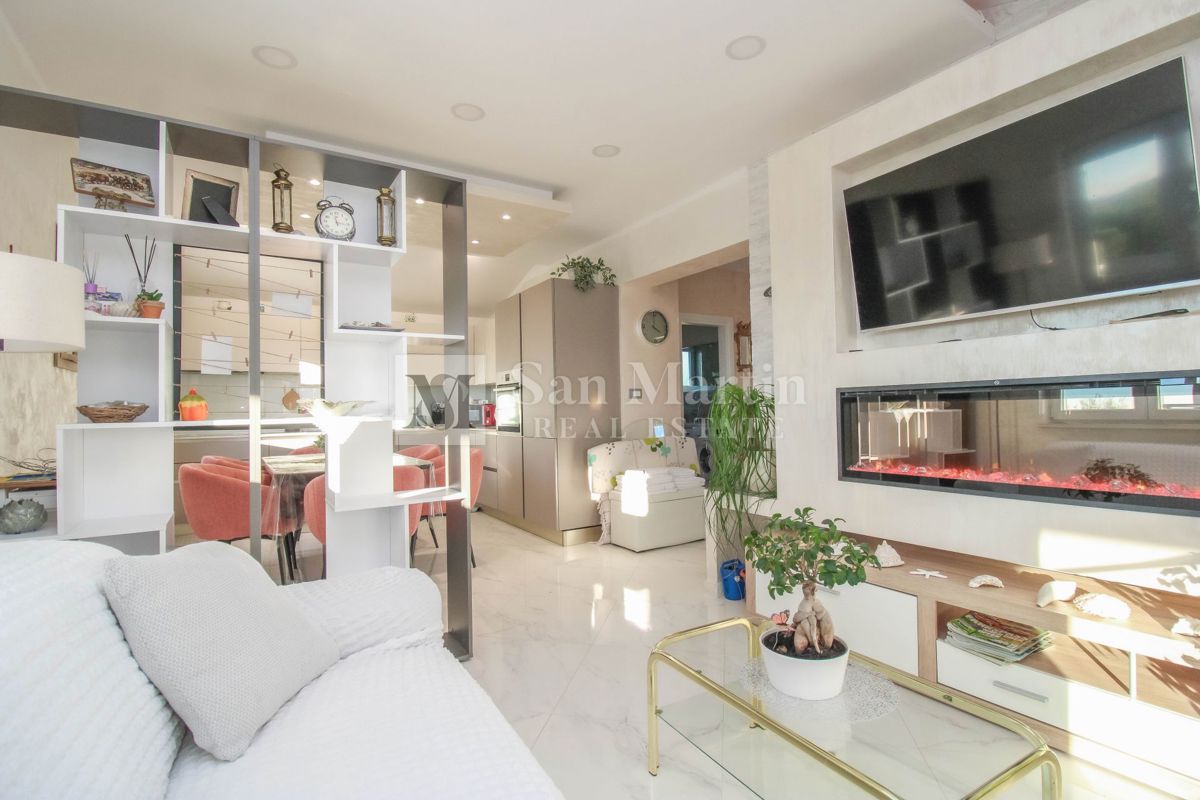 Poreč, okolica – Hiša na samoti s 3000 m² zemljišča