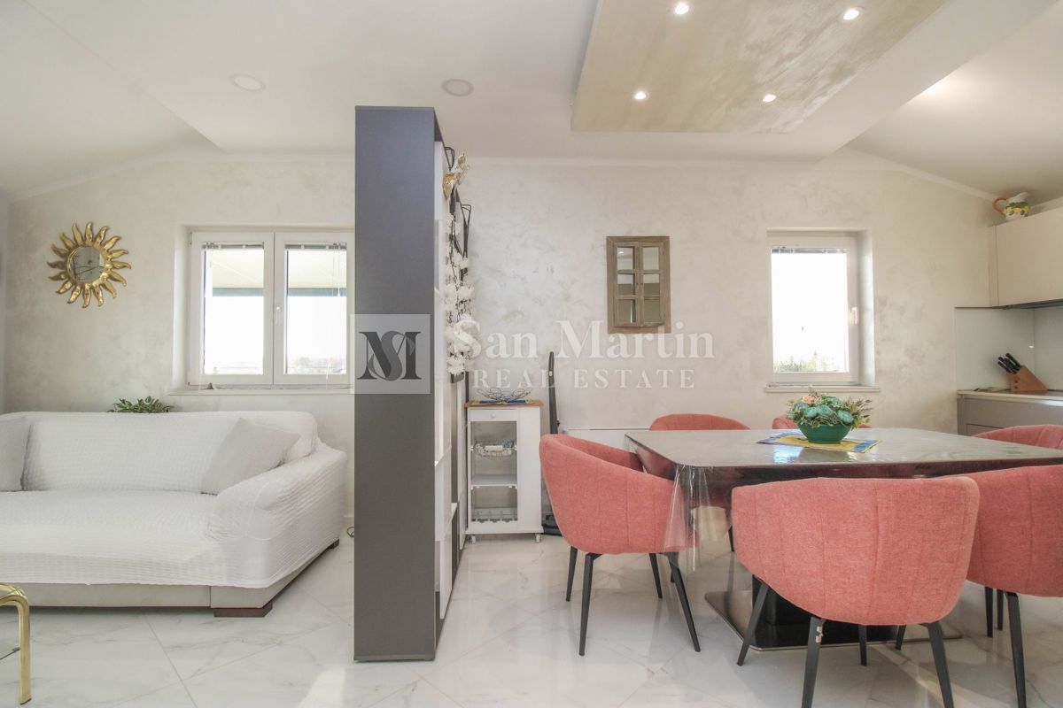 Poreč, okolica – Hiša na samoti s 3000 m² zemljišča