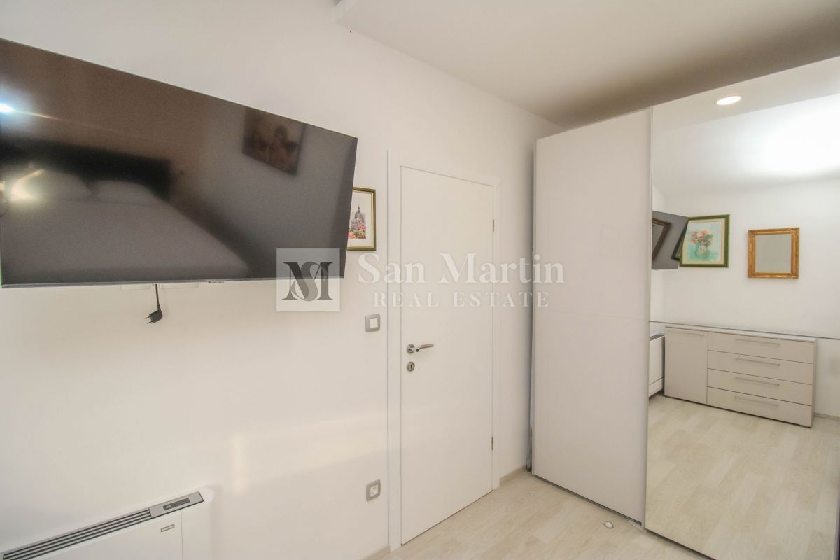 Poreč, okolica – Hiša na samoti s 3000 m² zemljišča