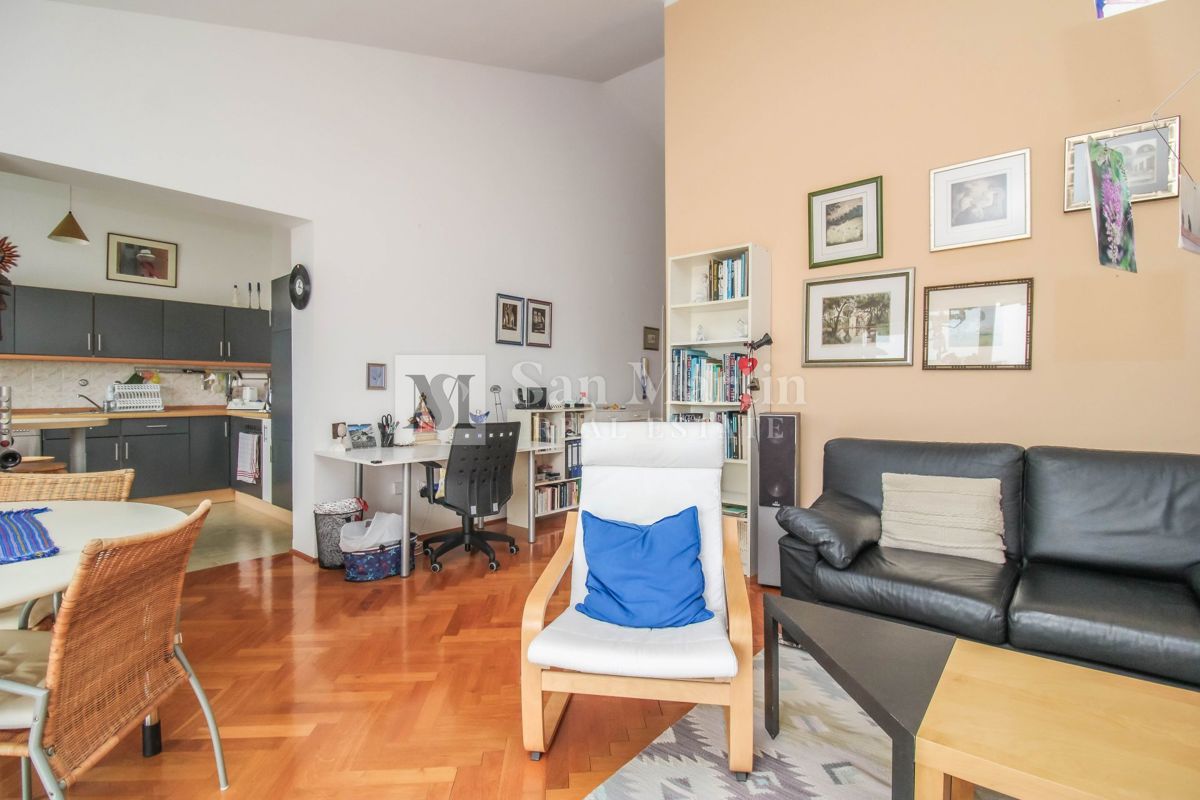 Poreč – Stanovanje z dvema terasama v bližini morja – POGLED NA MORJE!