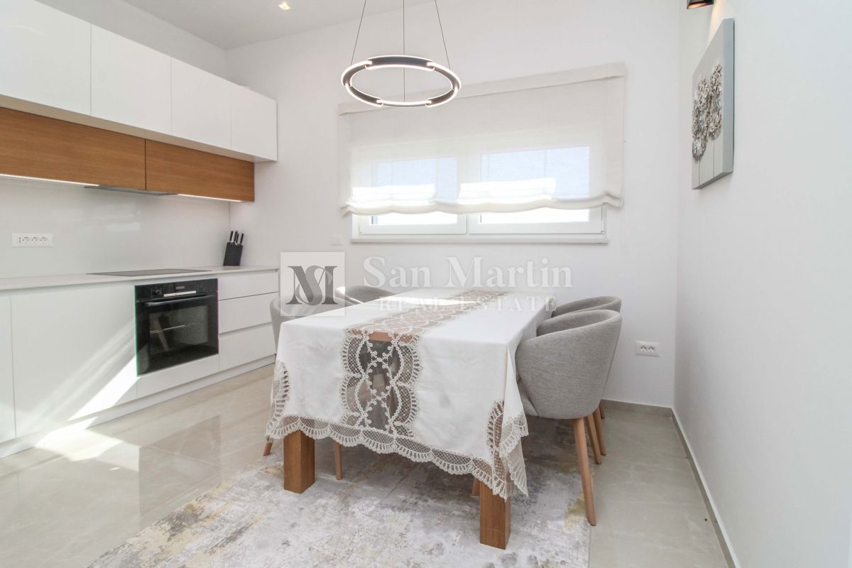 POREČ - NOVO MODERNO STANOVANJE - ISKANA LOKACIJA