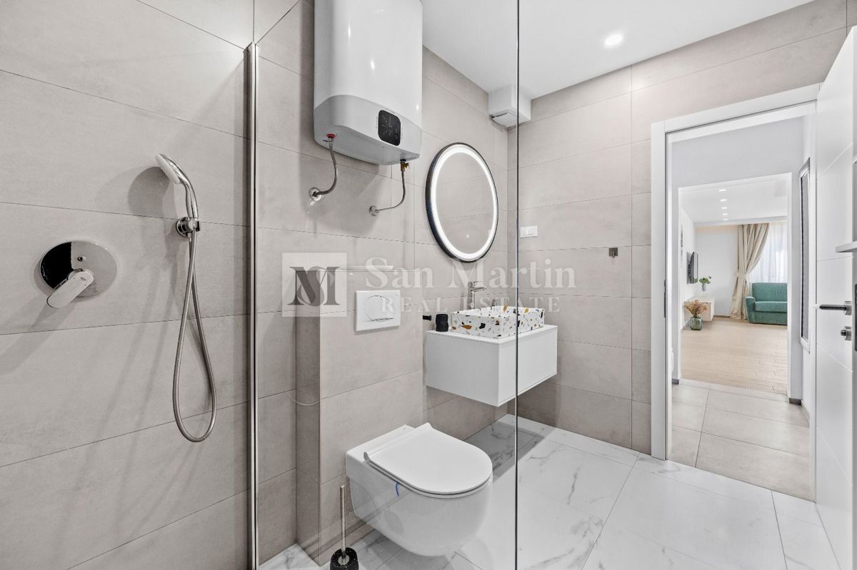 Rovinj, okolica - dva kvalitetna apartmaja v bližini morja