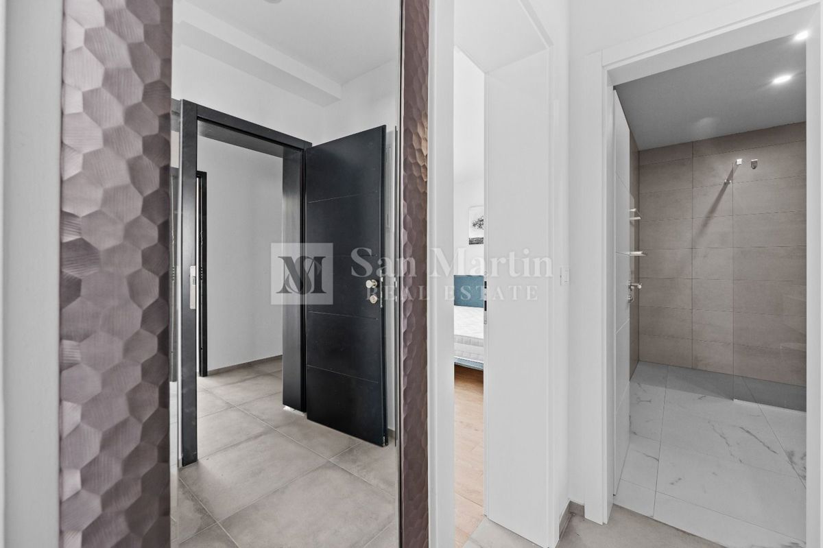 Rovinj, okolica - dva kvalitetna apartmaja v bližini morja