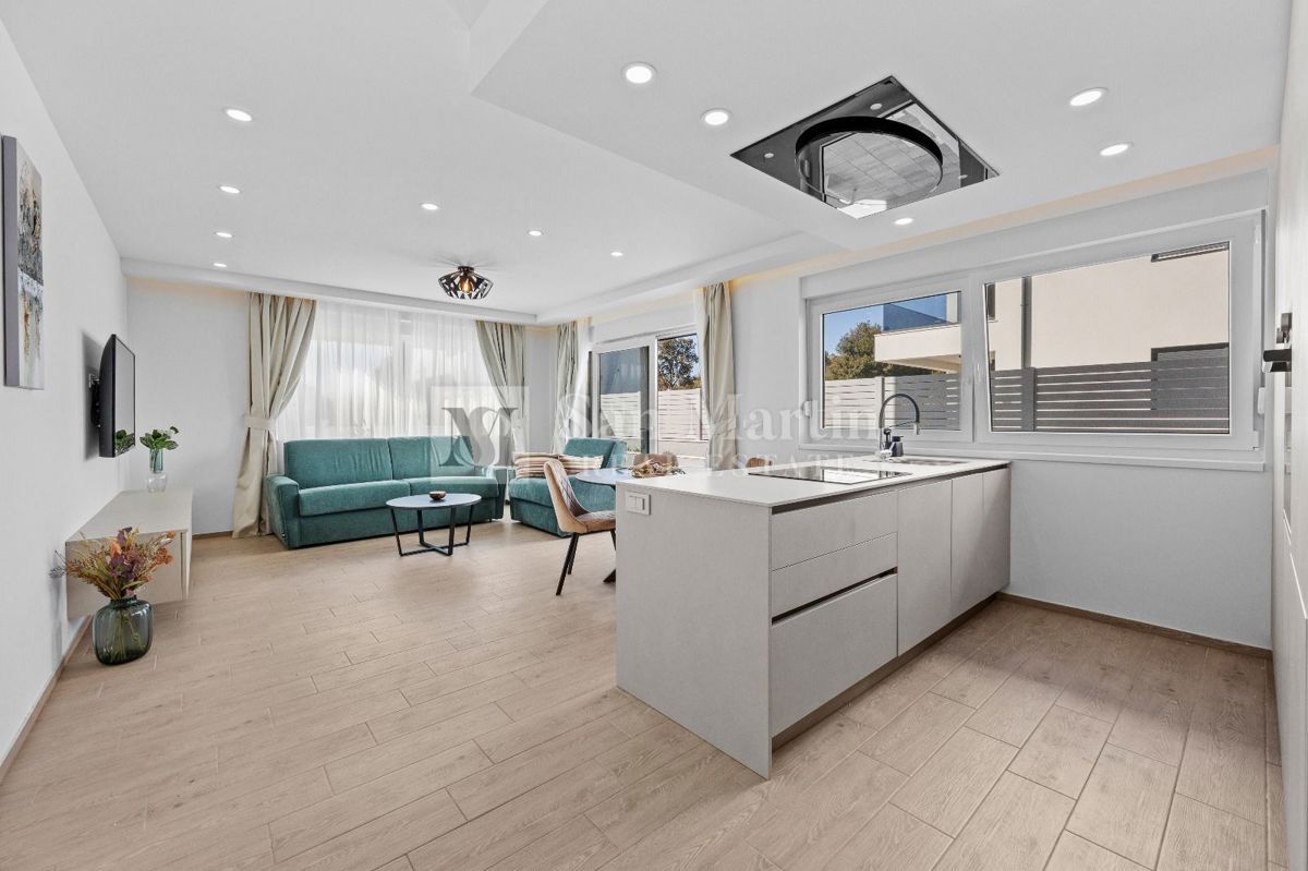 Rovinj, okolica - dva kvalitetna apartmaja v bližini morja