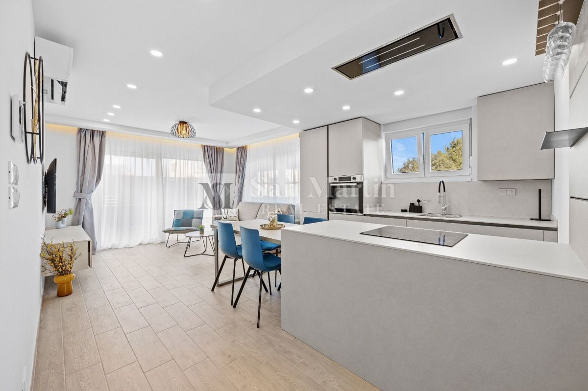 Rovinj, okolica - dva kvalitetna apartmaja v bližini morja