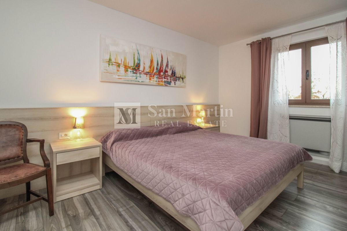 POREČ - Super prijetna in udobna hiša z bazenom