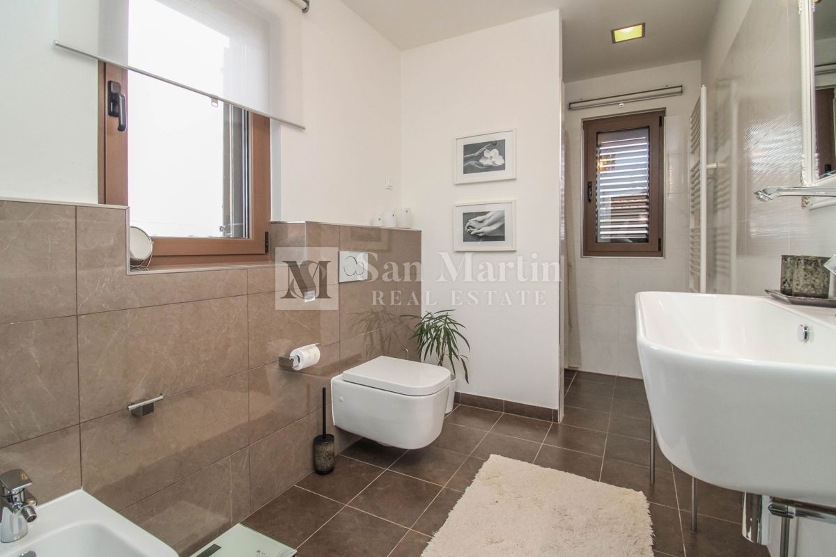 POREČ - Super prijetna in udobna hiša z bazenom