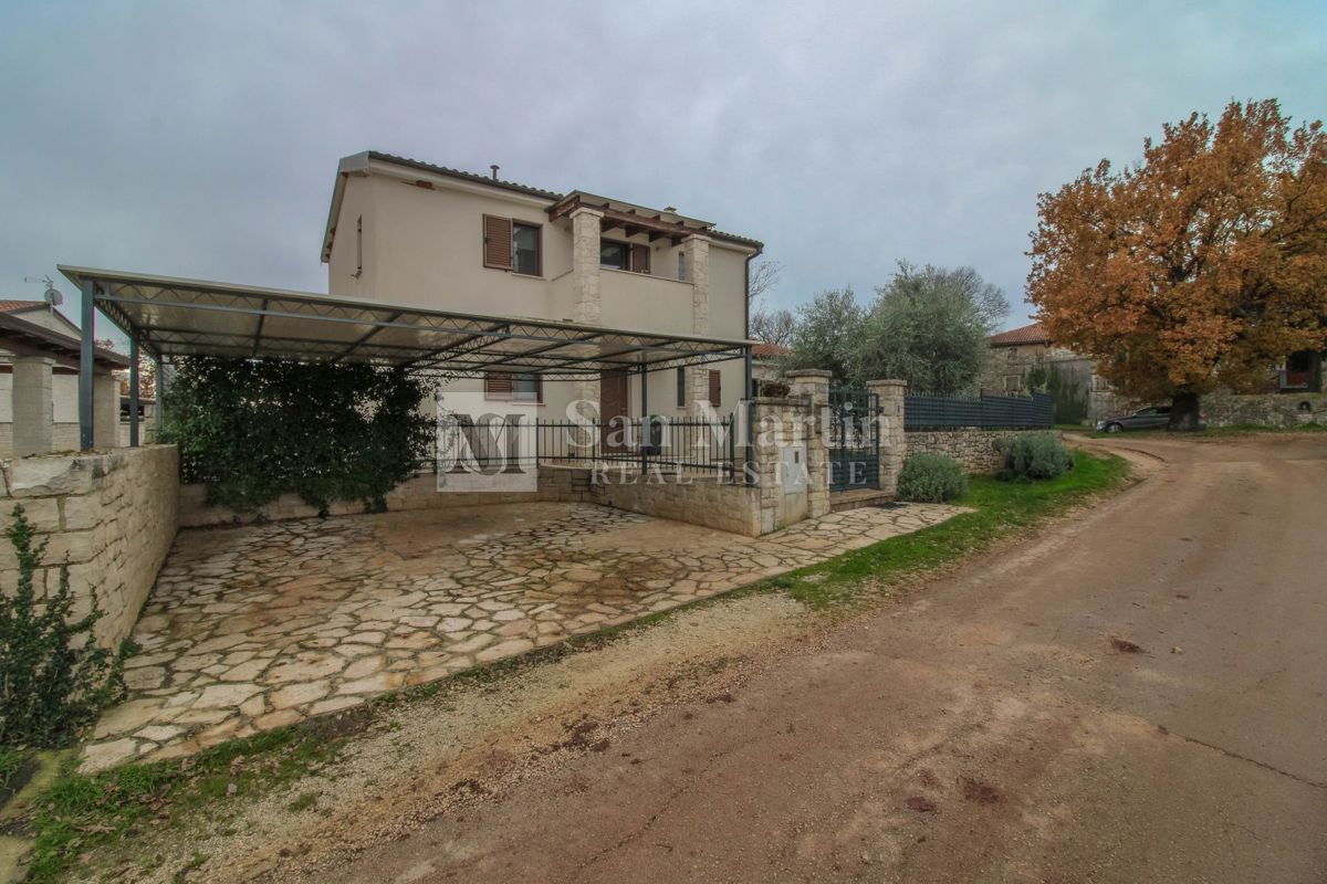 POREČ - Super prijetna in udobna hiša z bazenom