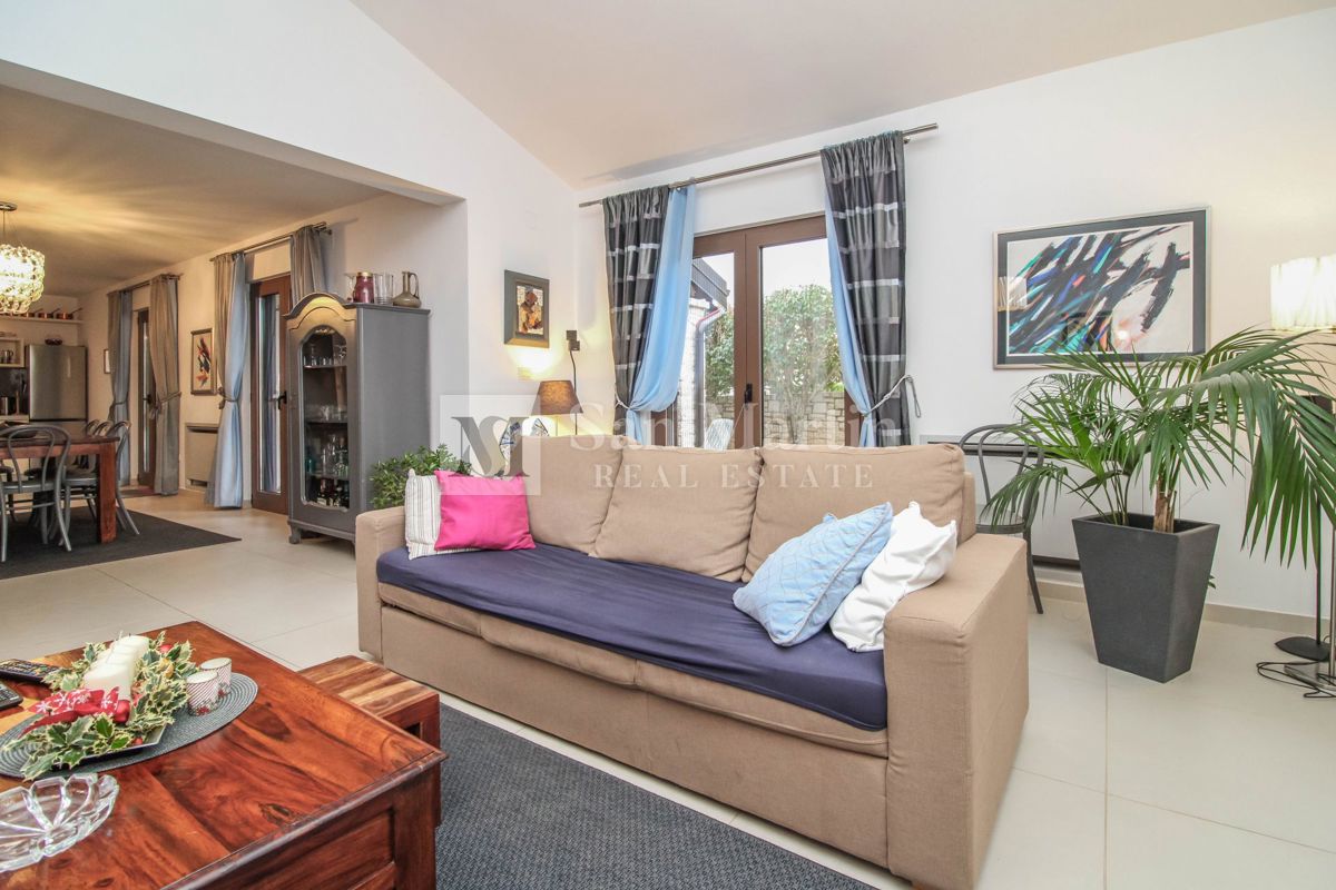 POREČ - Super prijetna in udobna hiša z bazenom