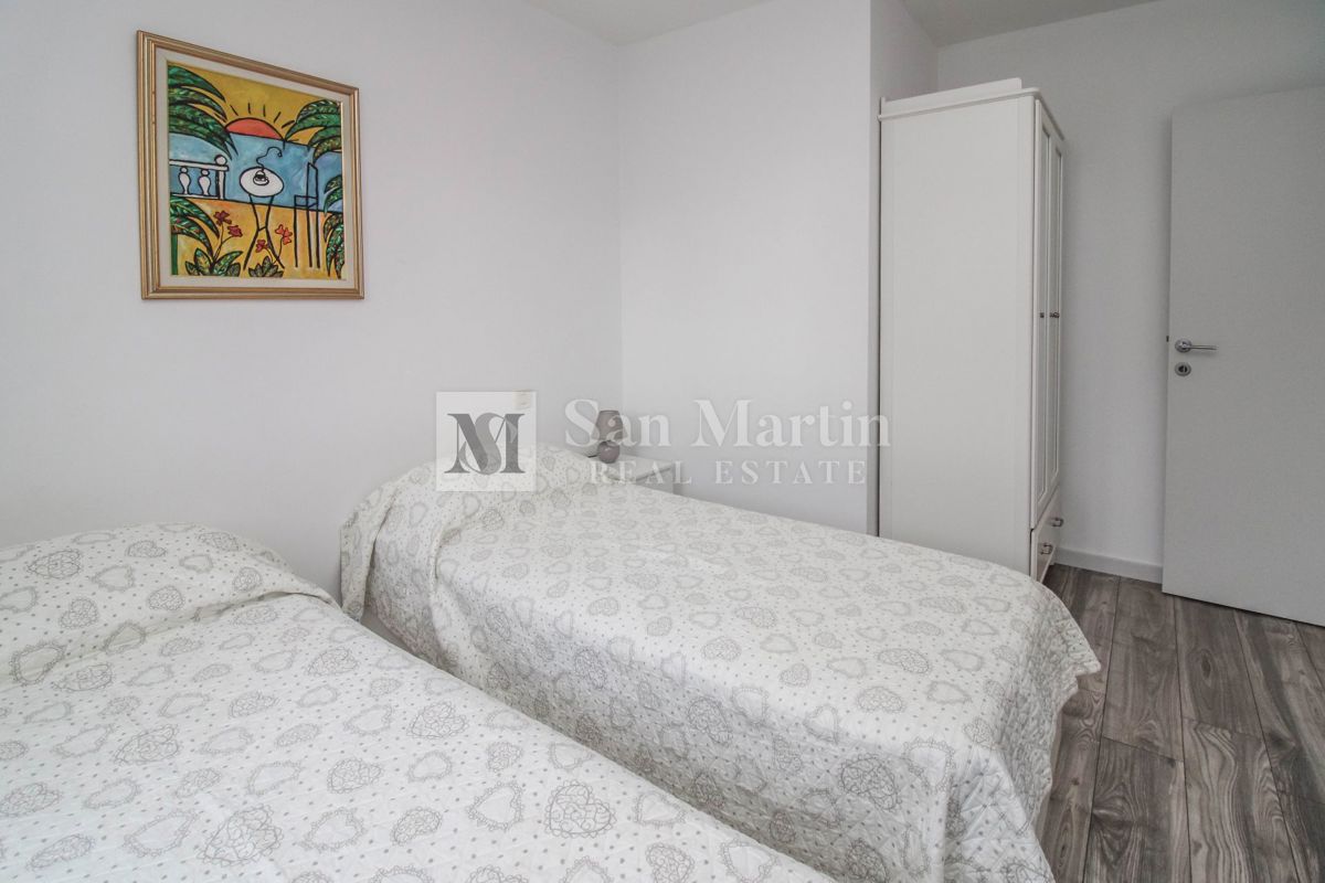 POREČ - Super prijetna in udobna hiša z bazenom