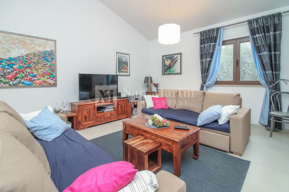 POREČ - Super prijetna in udobna hiša z bazenom