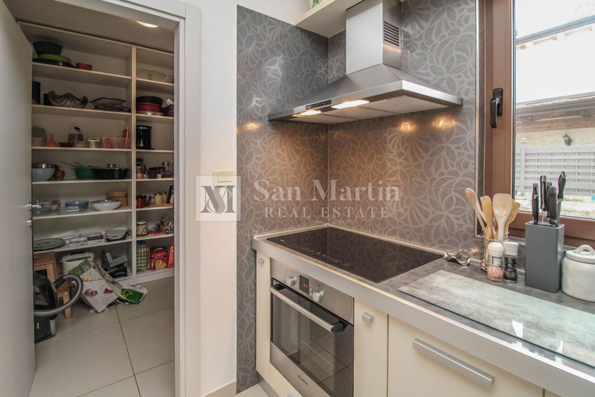 POREČ - Super prijetna in udobna hiša z bazenom