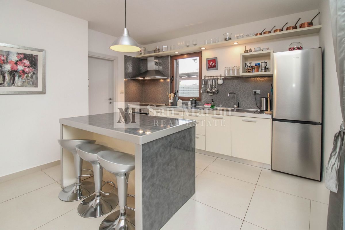 POREČ - Super prijetna in udobna hiša z bazenom