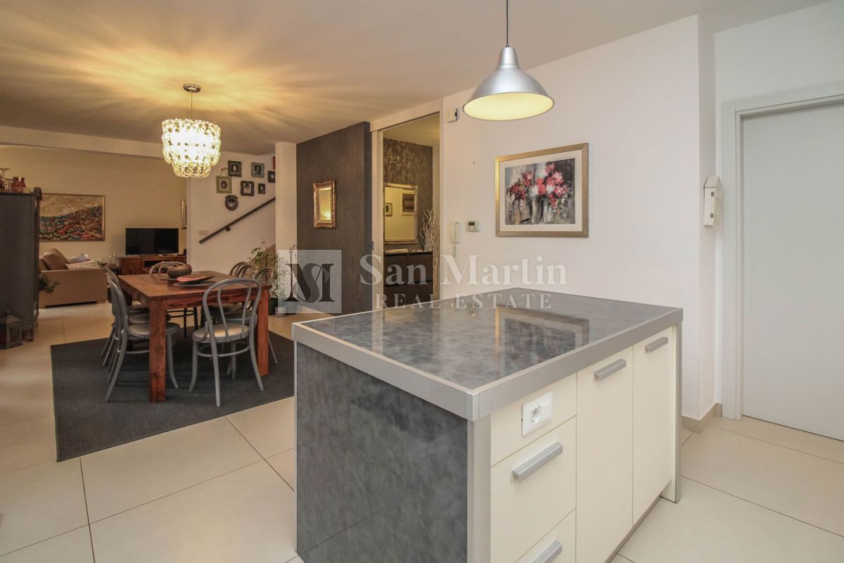 POREČ - Super prijetna in udobna hiša z bazenom