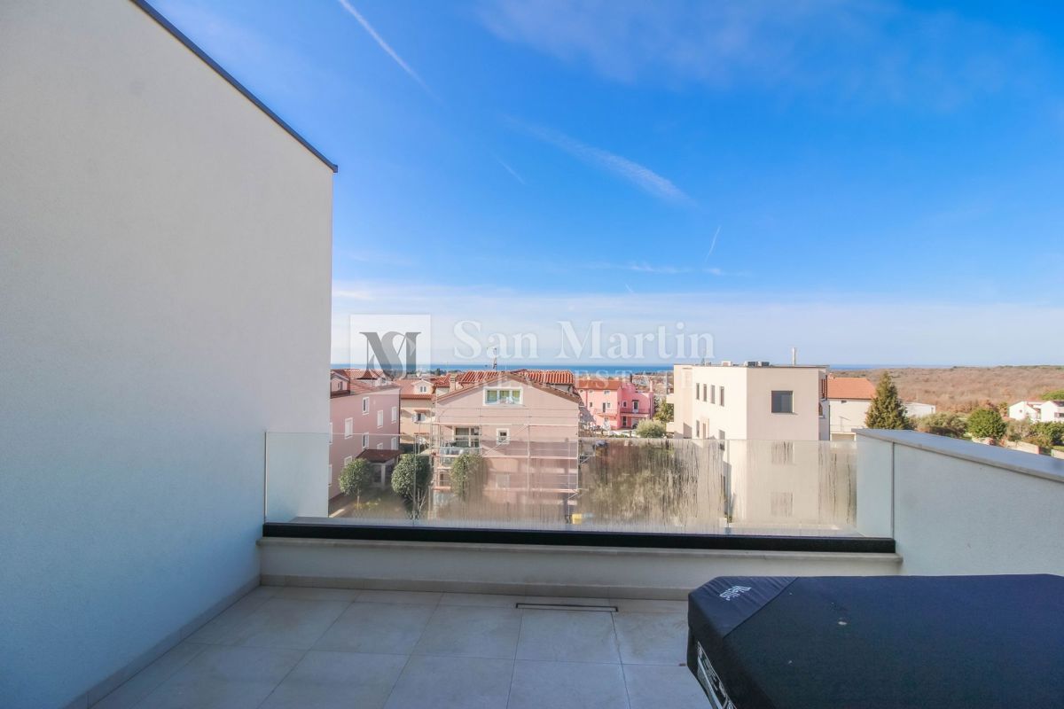 Poreč – Hiša na iskani lokaciji s pogledom na morje