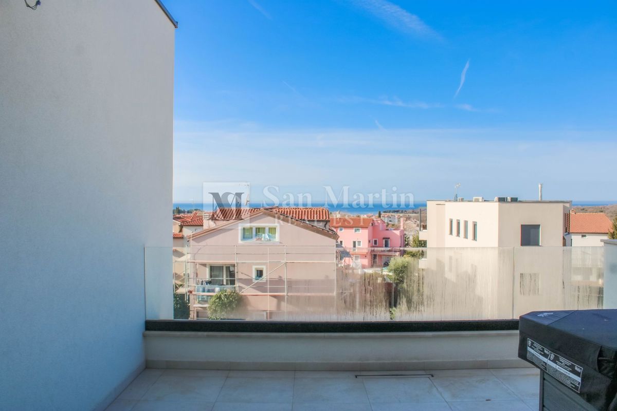 Poreč – Hiša na iskani lokaciji s pogledom na morje