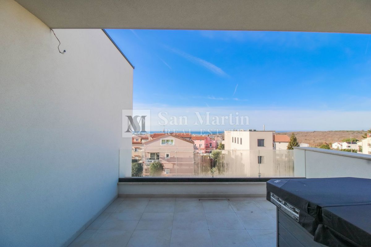 Poreč – Hiša na iskani lokaciji s pogledom na morje