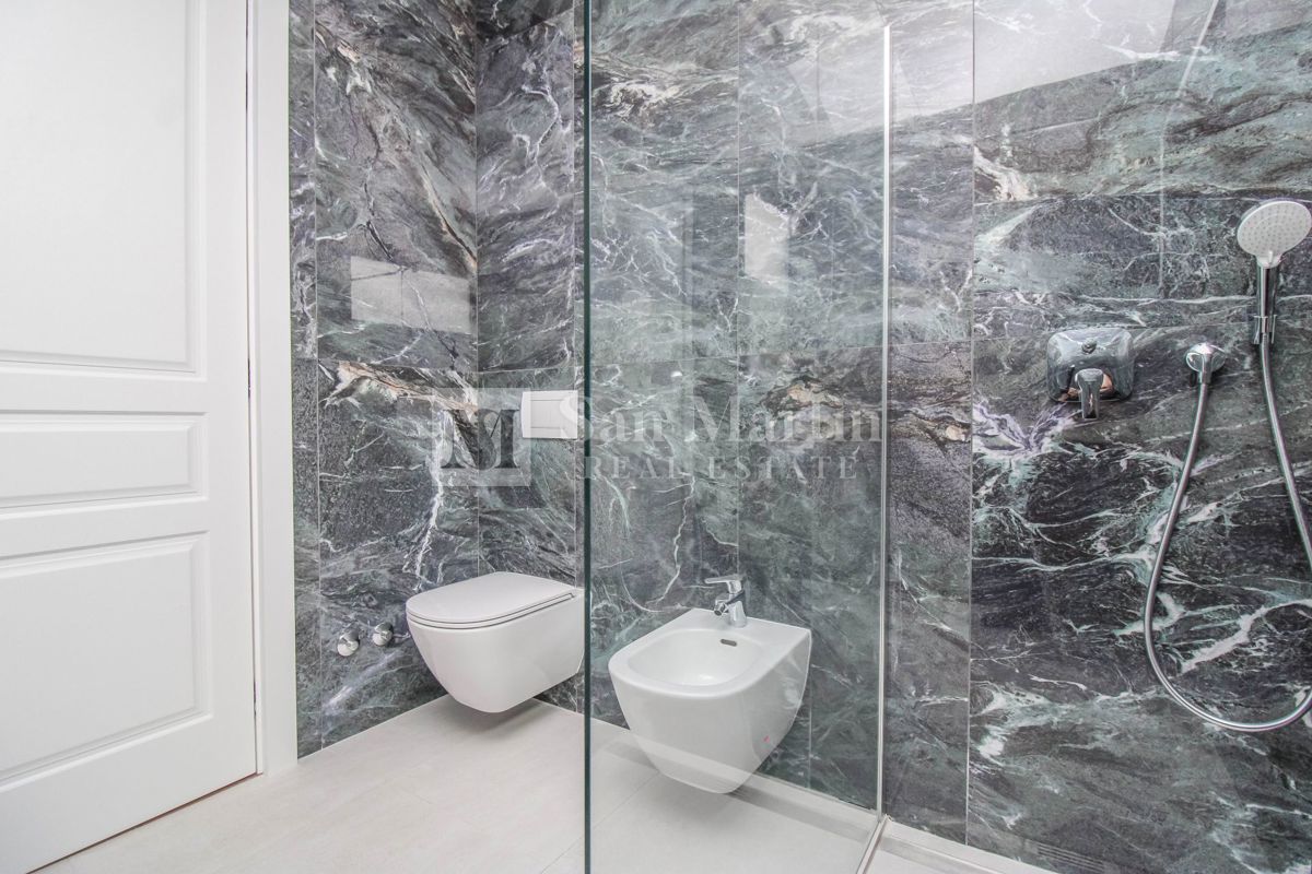 Poreč, čudovita vila z bazenom v mirnem naselju