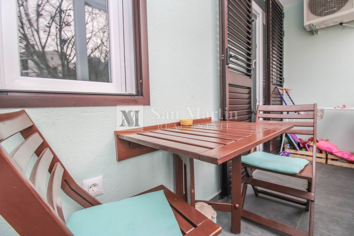 Poreč, okolica – Na novo prenovljeno stanovanje blizu morja