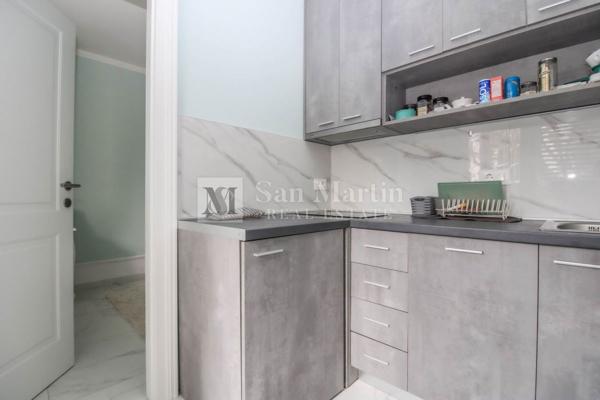 Poreč, okolica – Na novo prenovljeno stanovanje blizu morja