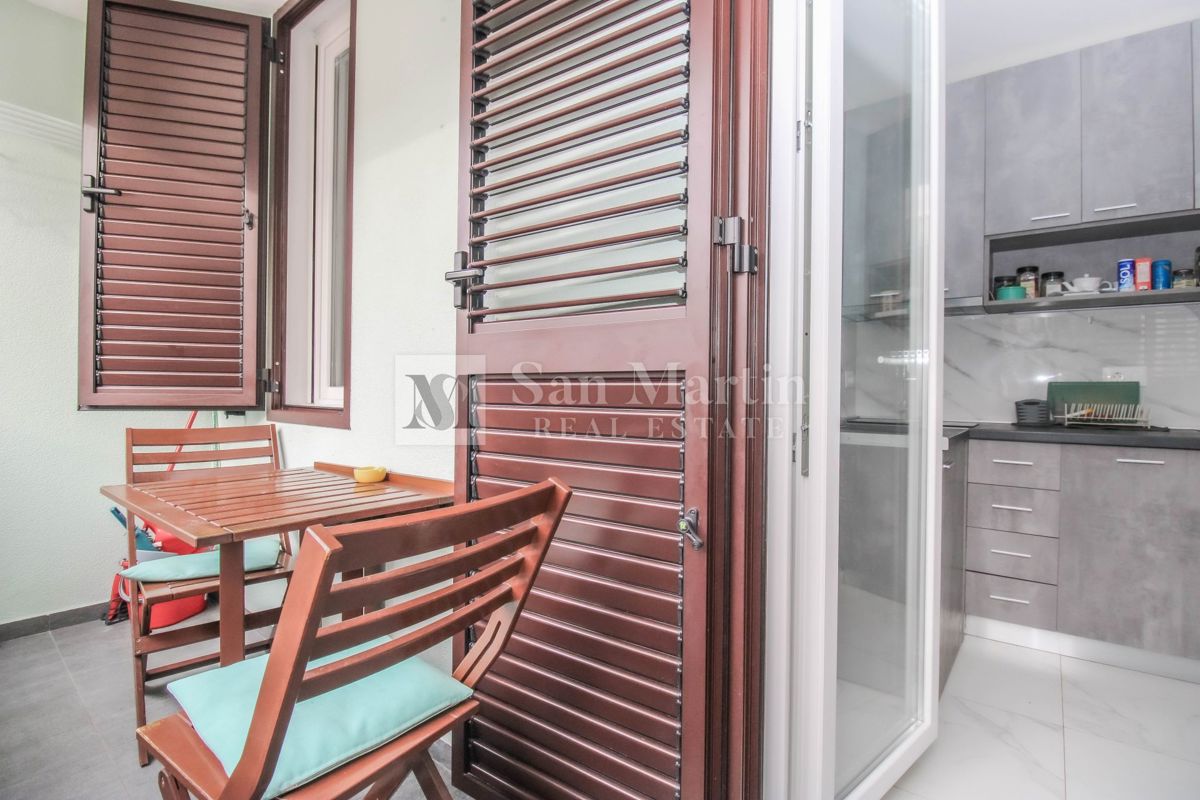 Poreč, okolica – Na novo prenovljeno stanovanje blizu morja