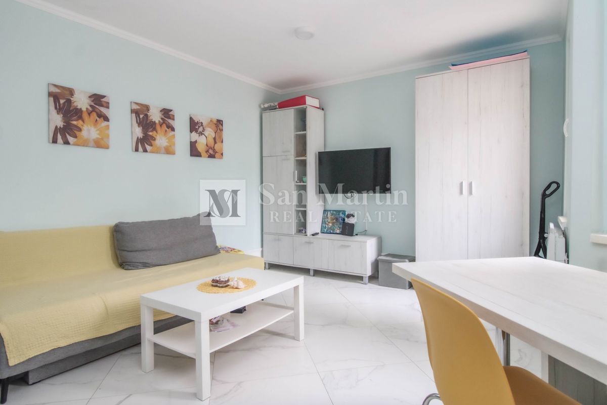 Poreč, okolica – Na novo prenovljeno stanovanje blizu morja