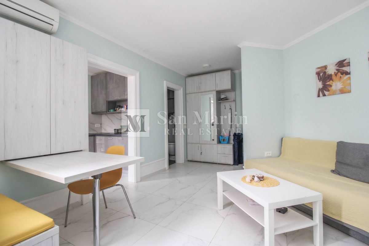 Poreč, okolica – Na novo prenovljeno stanovanje blizu morja